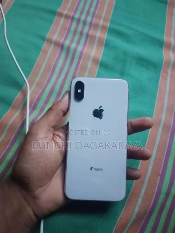 Apple iPhone X (Used)