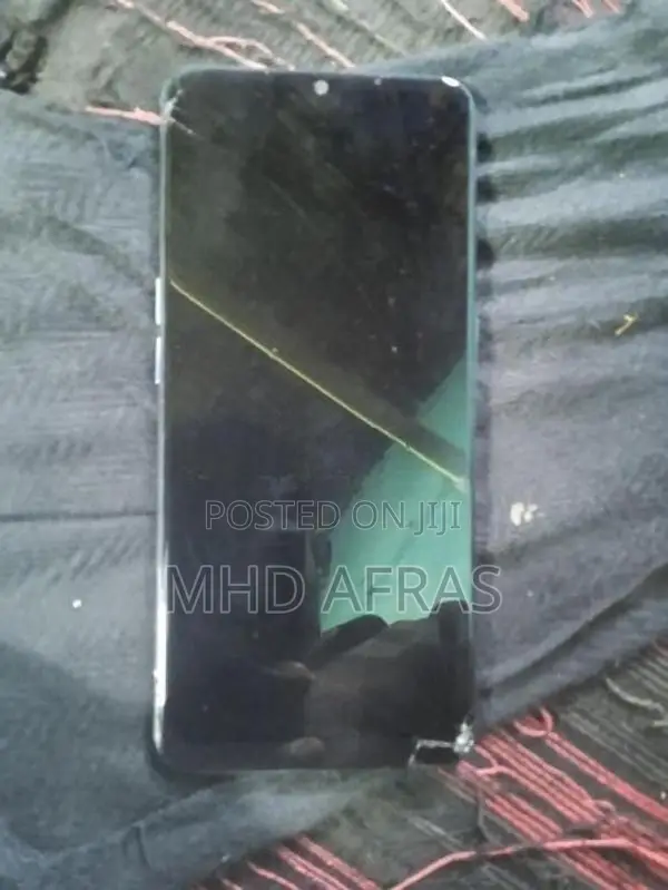 Oppo F15 (Used)