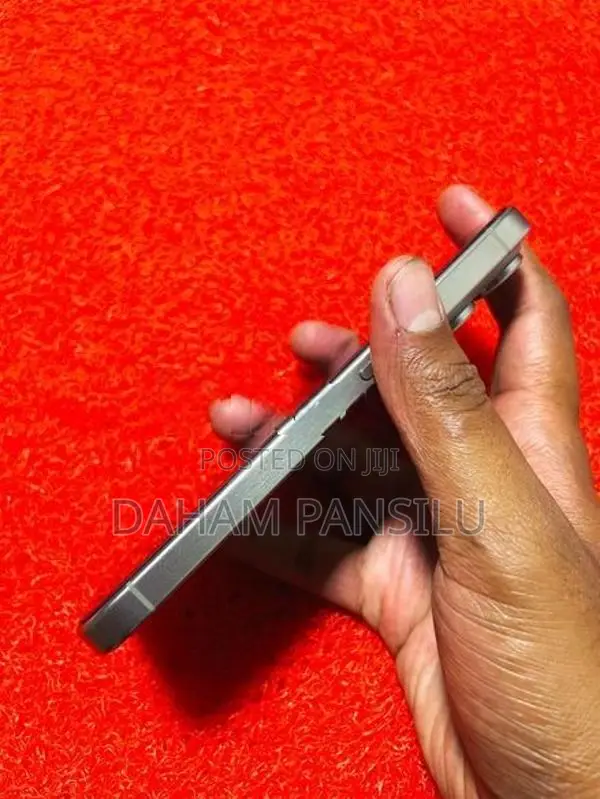Apple iPhone 15 Pro (Used)