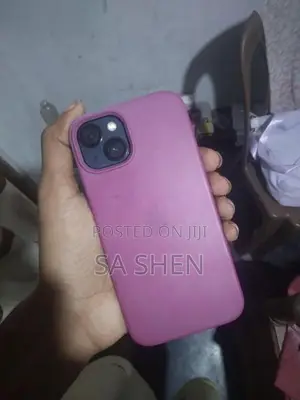 Apple iPhone 13 (Used)