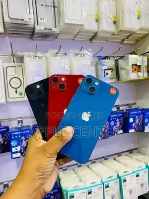 Apple iPhone 13 (Used)