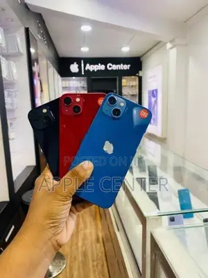 Apple iPhone 13 (Used)
