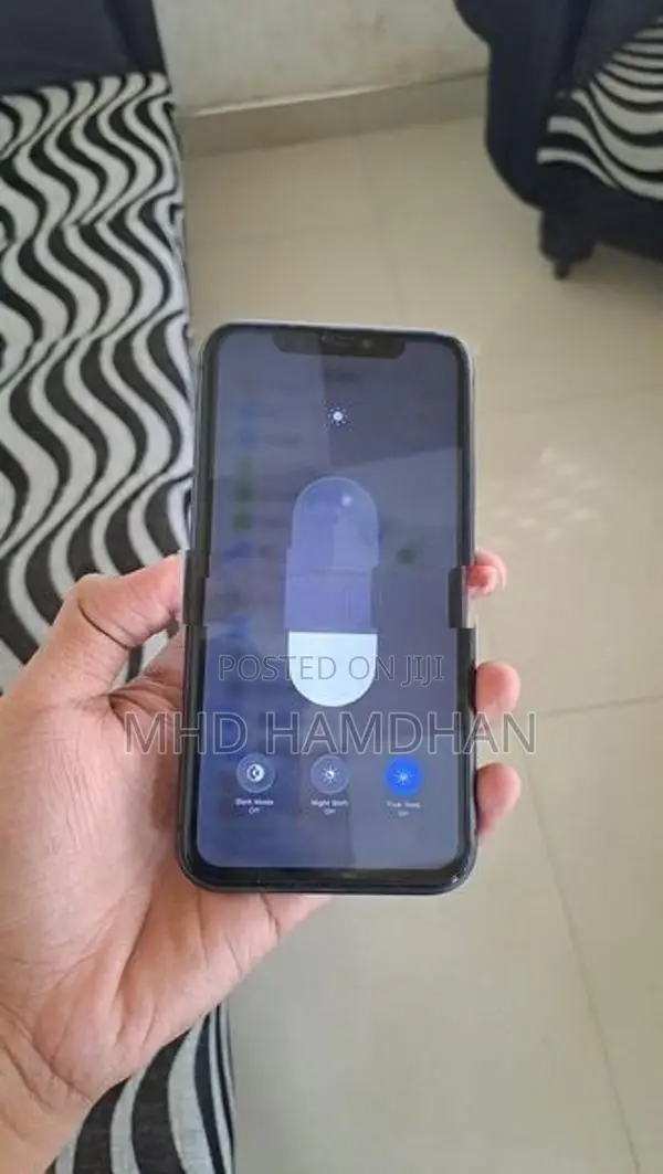 Apple iPhone 11 (Used)