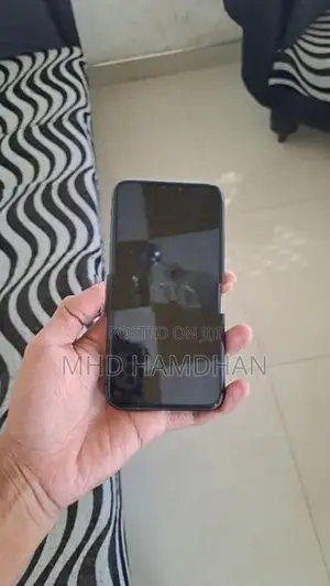 Apple iPhone 11 (Used)
