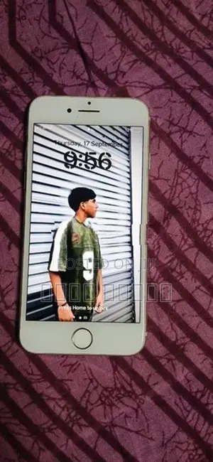 Apple iPhone 8 (Used)