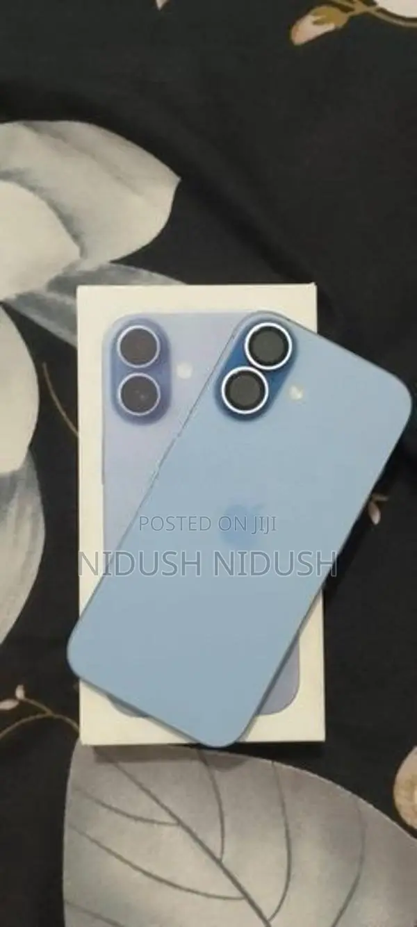 Apple iPhone 17 (Used)