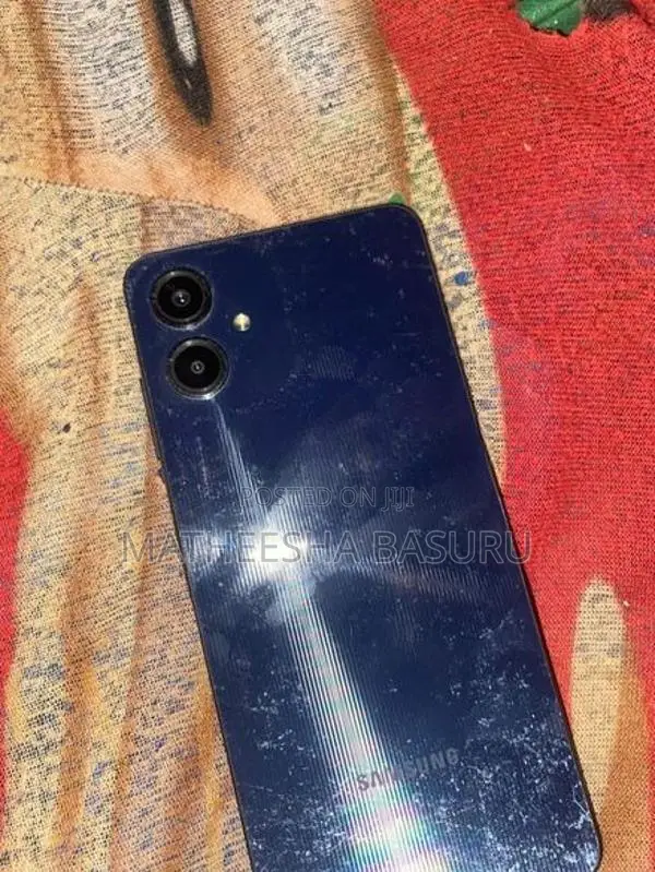 Samsung Galaxy A06 (Used)