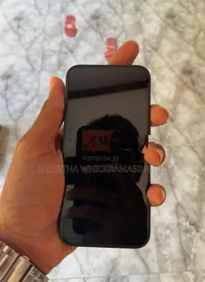 Apple iPhone 13 (Used)