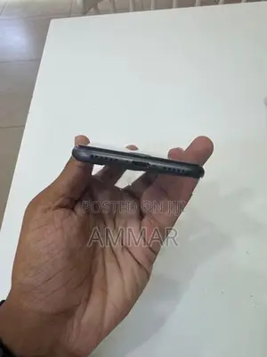 Apple iPhone 8 128GB (Used)
