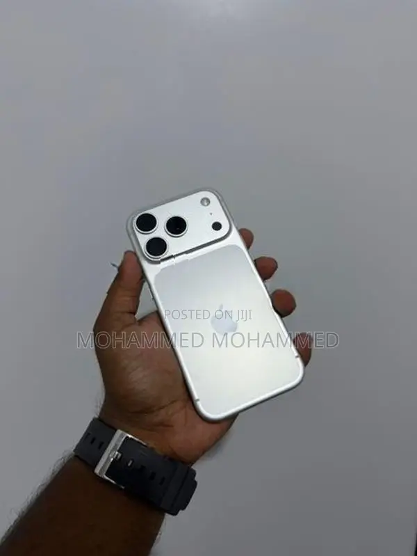 Apple iPhone 17 Pro 256GB (Used)