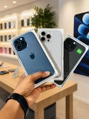 Apple iPhone 15 Pro Max 256GB (Used)