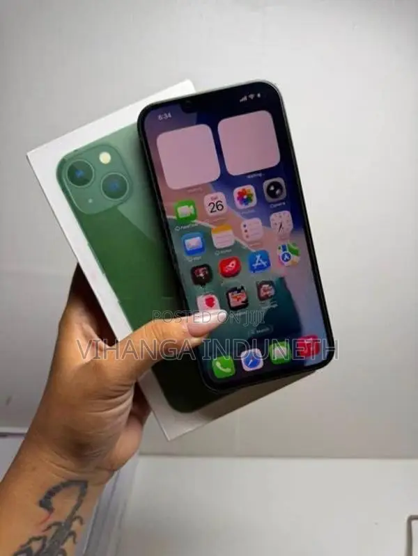 Apple iPhone 13 (Used)