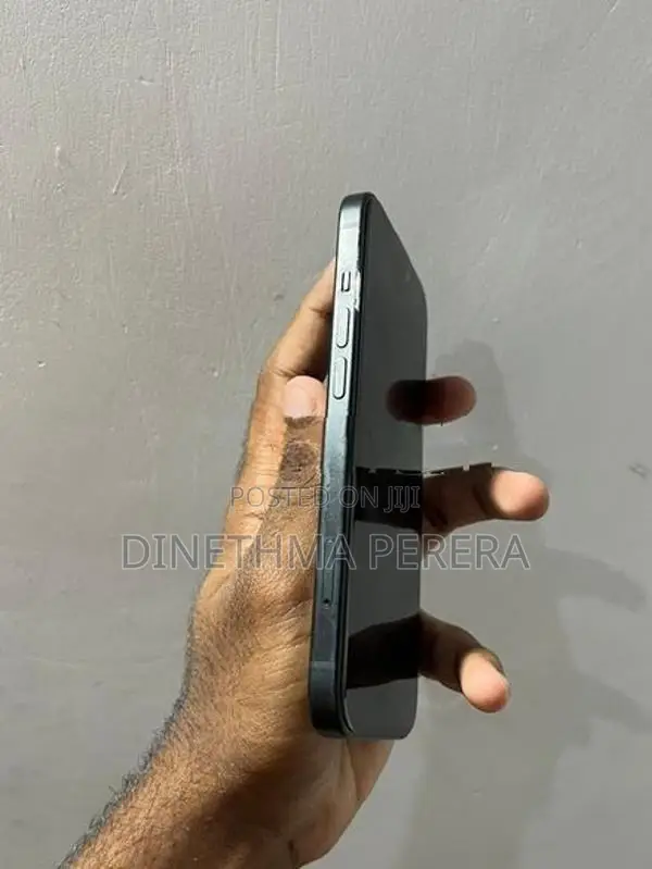 Apple iPhone 15 (Used)