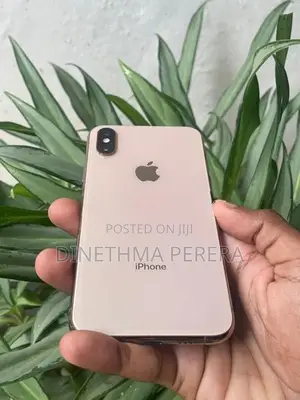 Apple iPhone XS (Used)