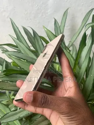 Apple iPhone XS (Used)
