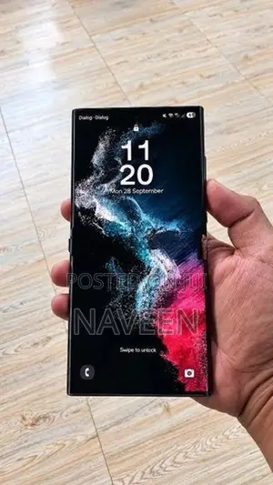 Samsung Galaxy S22 (Used)
