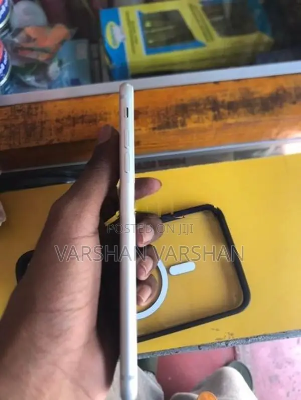 Apple iPhone 8 Plus (Used)