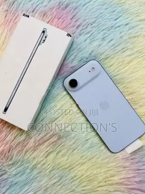 Apple iPhone Air 256GB (Used)