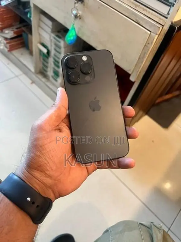 Apple iPhone 14 Pro (Used)
