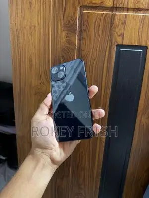 Apple iPhone 13 (Used)