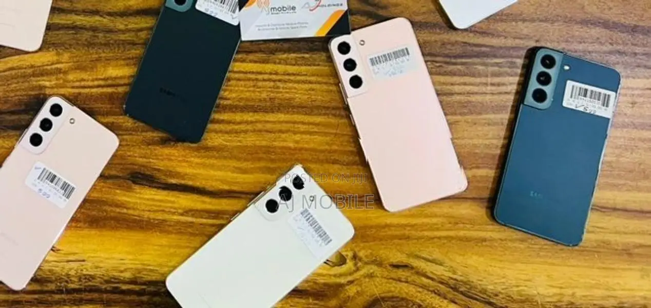 Samsung Galaxy S22 256GB (Used)