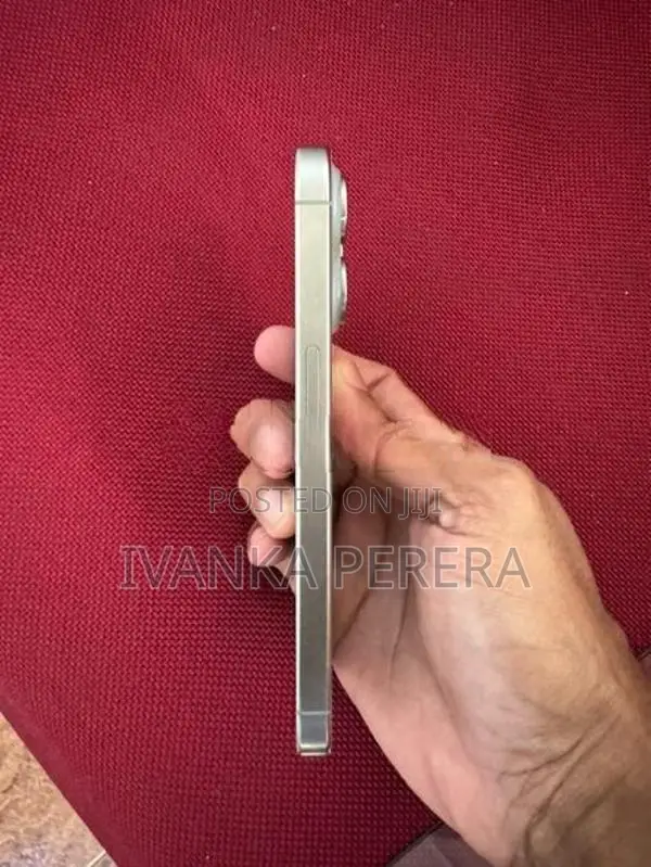 Apple iPhone 15 Pro (Used)