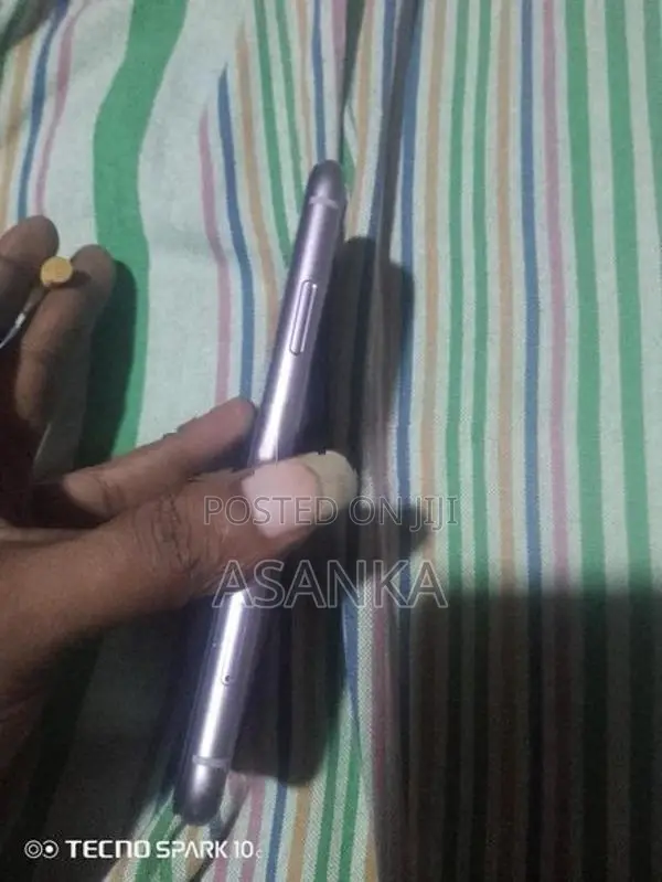 Apple iPhone 11 (Used)