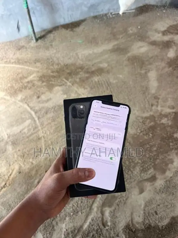 Apple iPhone 11 Pro Max (Used)