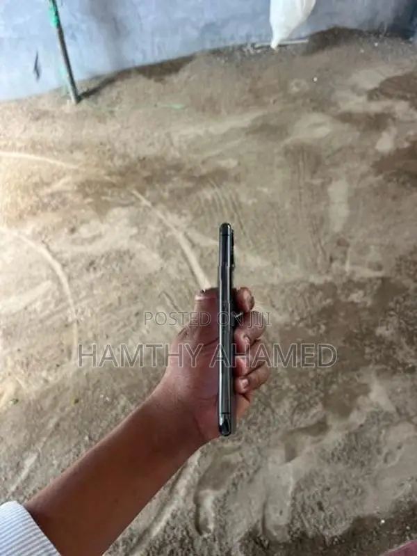 Apple iPhone 11 Pro Max (Used)