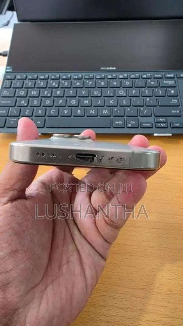 Apple iPhone 15 Pro (Used)