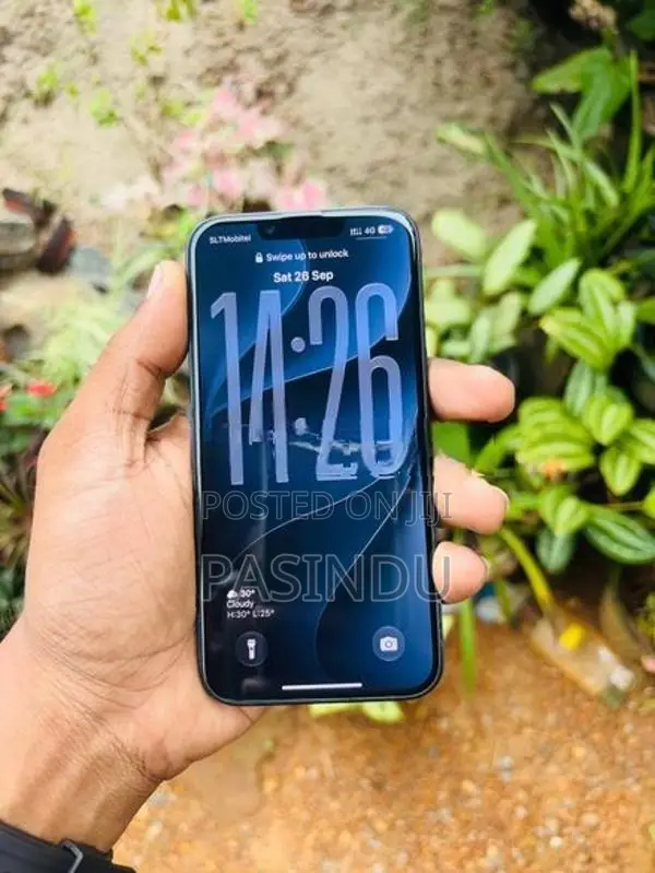 Apple iPhone 14 (Used)