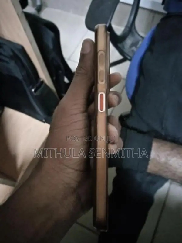 ZTE nubia V70 Design (Used)