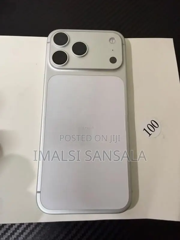 Apple iPhone 17 Pro Max (Used)