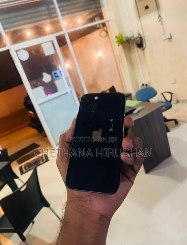 Apple iPhone 13 (Used)