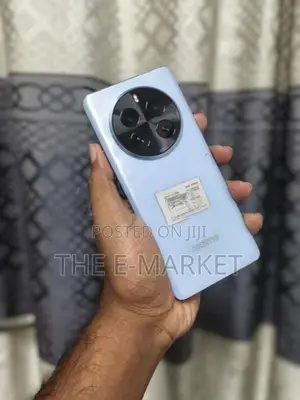 Realme (Used)