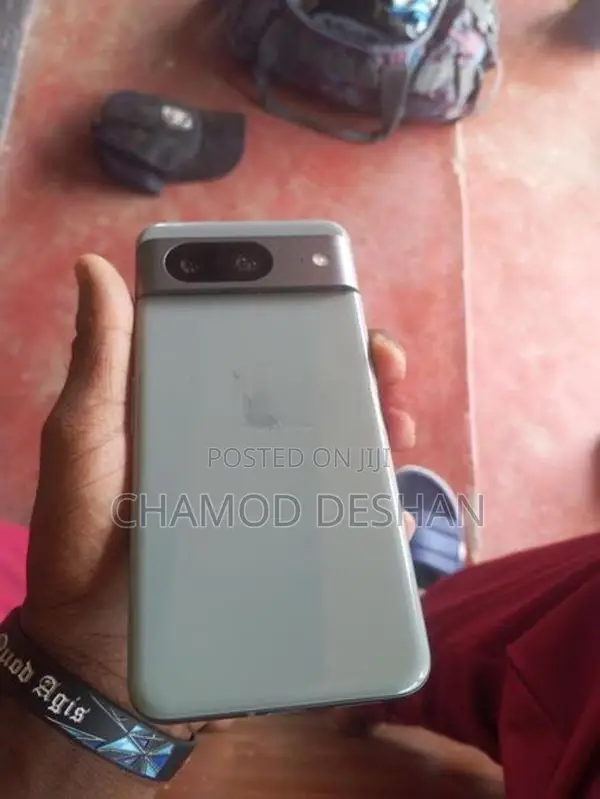 Google Pixel 8 (Used)