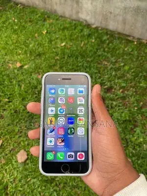 Apple iPhone 8 (Used)