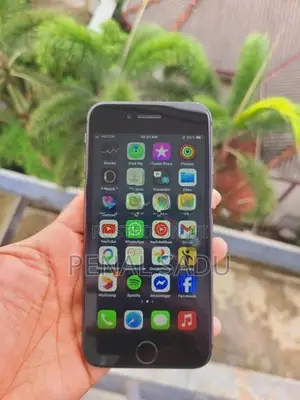 Apple iPhone 8 (Used)