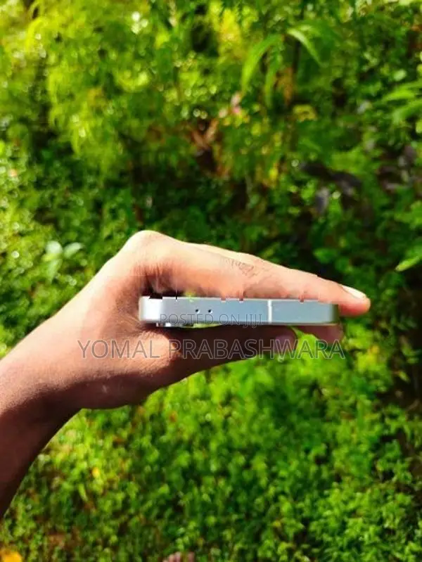 Samsung Galaxy S24 (Used)
