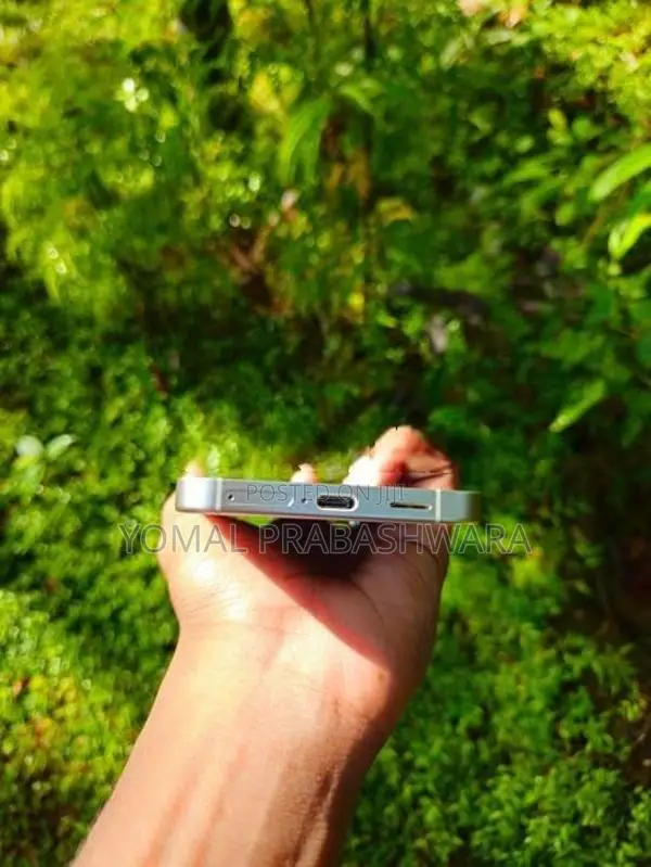 Samsung Galaxy S24 (Used)