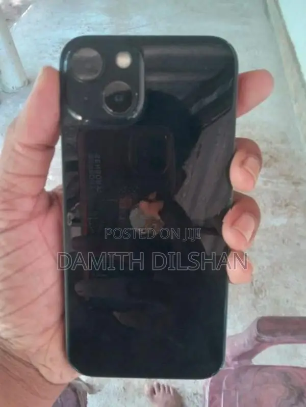 Apple iPhone 13 (Used)