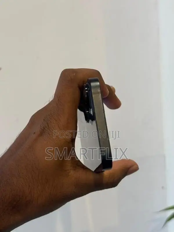 Apple iPhone 14 (Used)