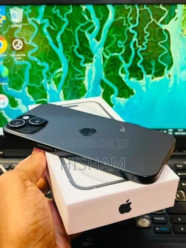 Apple iPhone 15 256GB (Used)