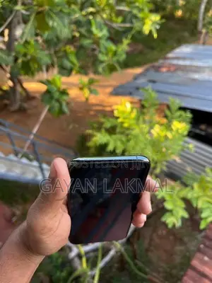Apple iPhone 11 Pro (Used)