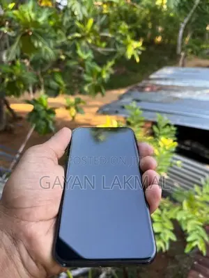 Apple iPhone 11 Pro (Used)