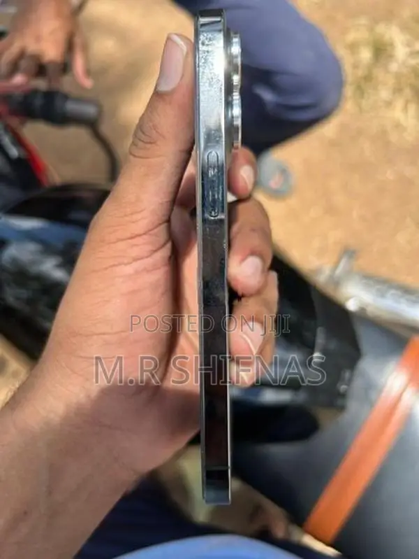 Apple iPhone 13 Pro (Used)