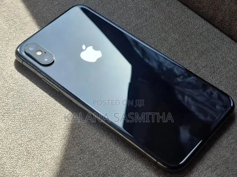Apple iPhone XS (Used)