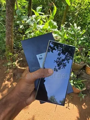 Samsung Galaxy S24 Ultra (Used)