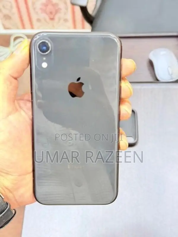 Apple iPhone XR (Used)