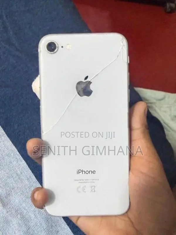 Apple iPhone 8 (Used)